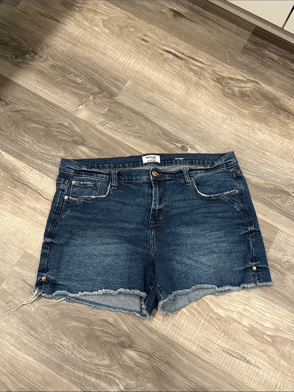 Kenzie The Short Jean Shorts 14 32 EUC